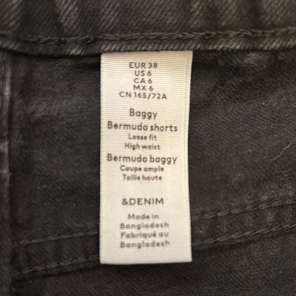 H&M Relaxed Black Jean Shorts for Effortless Style 6 - Picture 4 of 13
